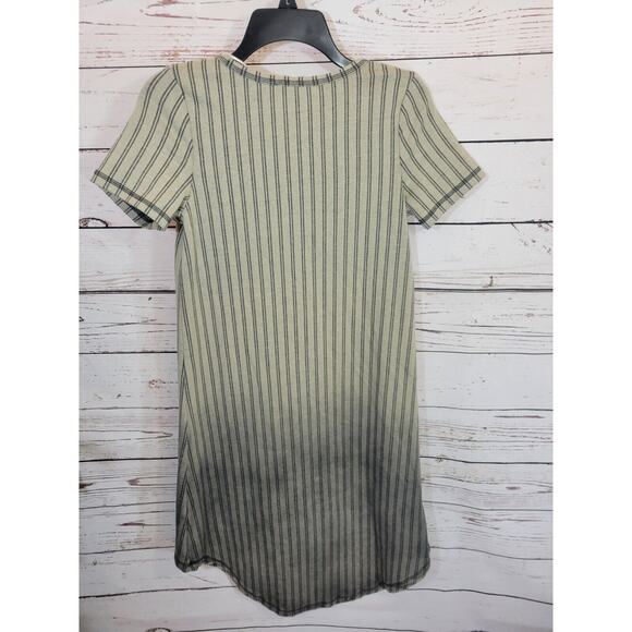 NWT Oddy Grayish Ombre Striped Hi-Low Short Sleeve Dress Women's Size Small - Picture 2 of 9